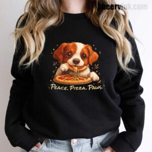 Sweatshirt Cute Spaniel Dog Eating Pizza 15
